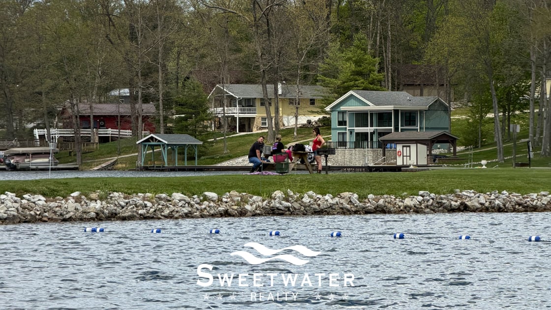 Sweetwater Realty l Nineveh, Indiana